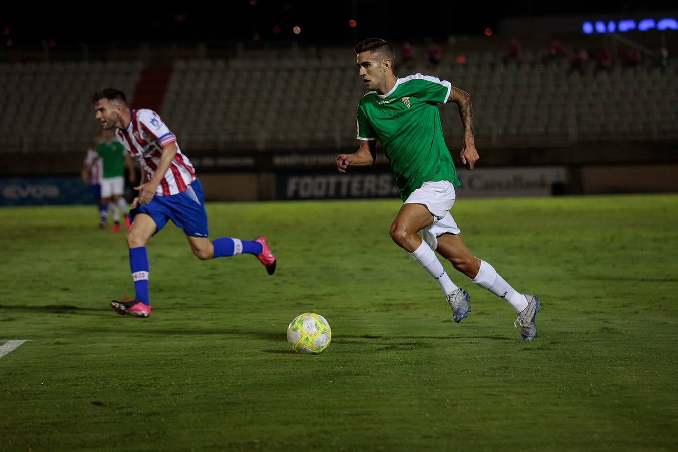 El Algeciras-Córdoba CF y la celebración de los goles, en imágenes