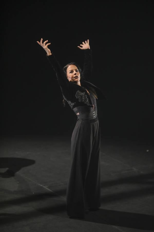 Bienal de Flamenco 2020: Mercedes de Córdoba en el Teatro Central con «Ser: Ni conmigo ni sin mí»