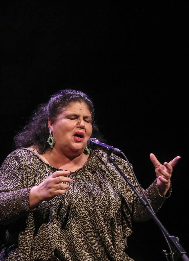 Inés Bacán canta a la «Memoria de una superviviente» en la Bienal de Flamenco