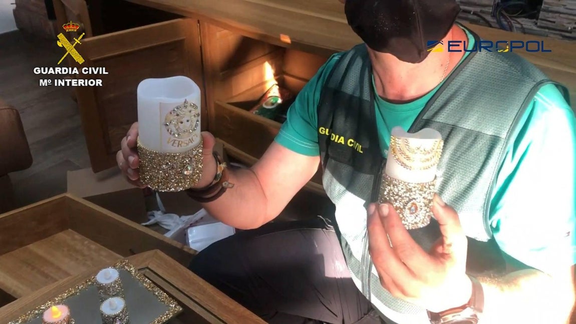 El dudoso gusto de los narcos, en imágenes