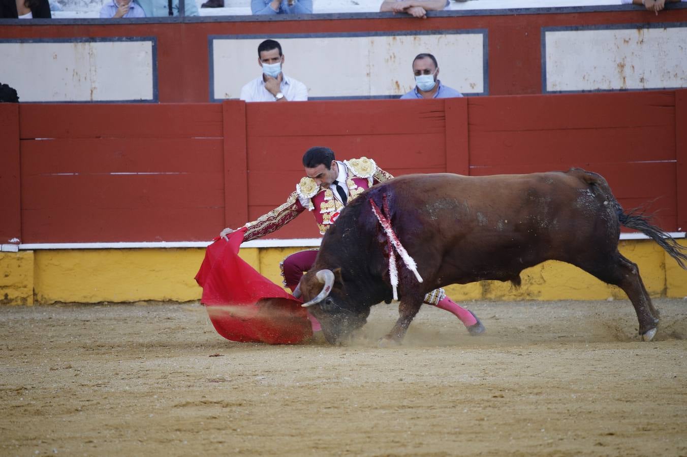 El «mano a mano» de enrique Ponce y Curro Díaz en Cabra, en imágenes (II)