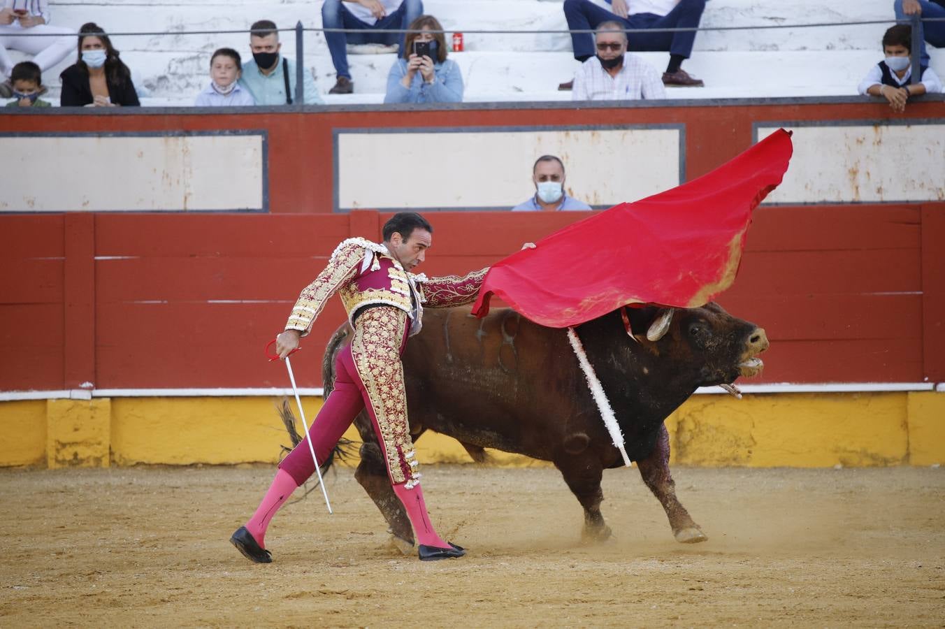 El «mano a mano» de enrique Ponce y Curro Díaz en Cabra, en imágenes (II)