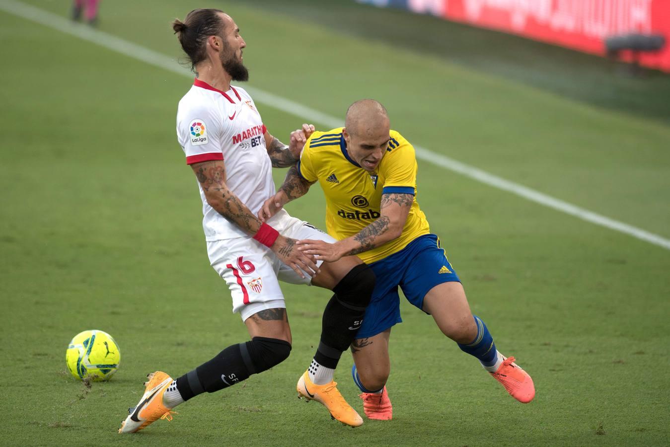 Las mejores imágenes del partido entre el Cádiz C.F. y el Sevilla F.C.