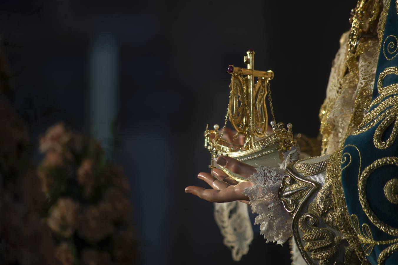 El «besamanos» de la Virgen de Consolación de la Sed