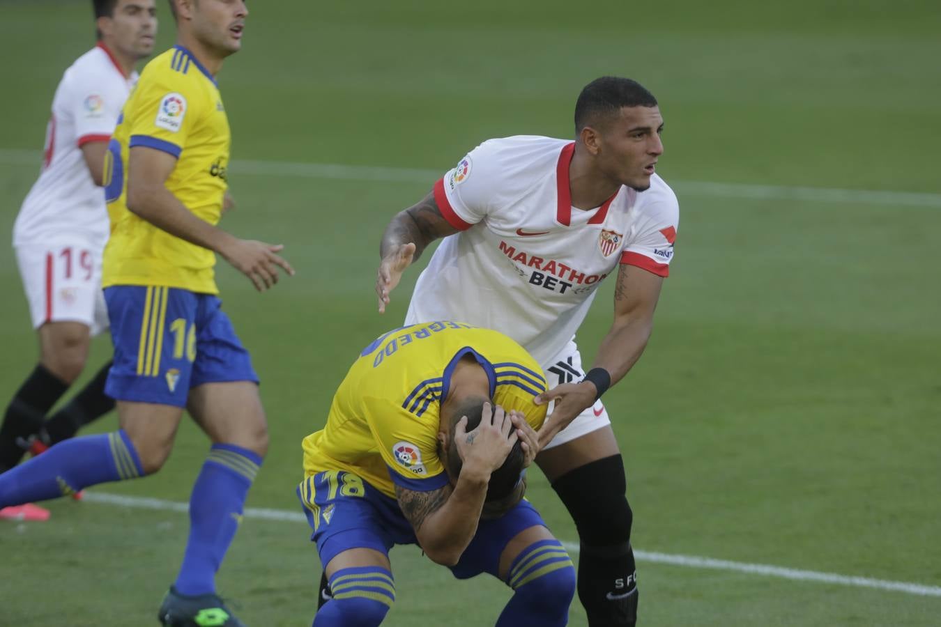 FOTOS: El partido Cádiz CF-Sevilla, en imágenes