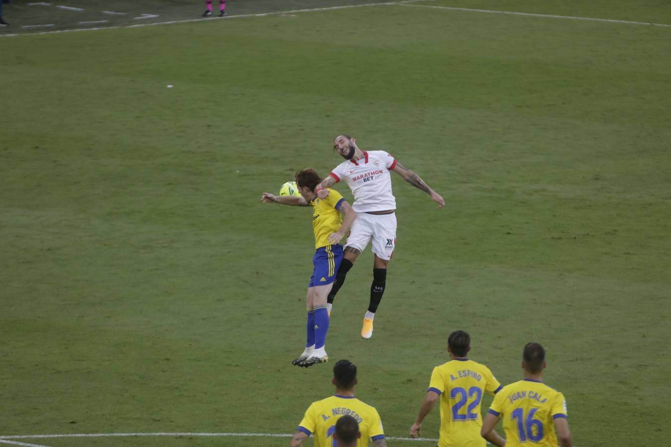 FOTOS: El partido Cádiz CF-Sevilla, en imágenes