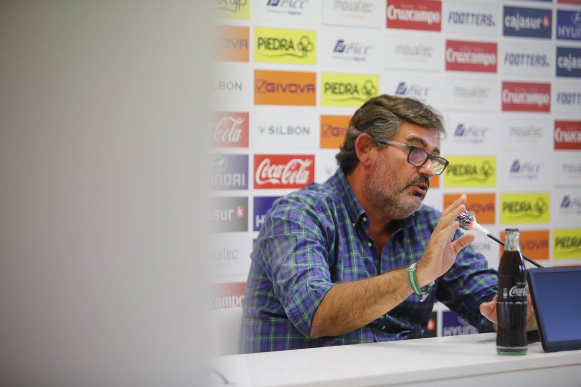 La presentación de Espeso y Farrando, y las intervenciones de Juanito y González Calvo, en imágenes