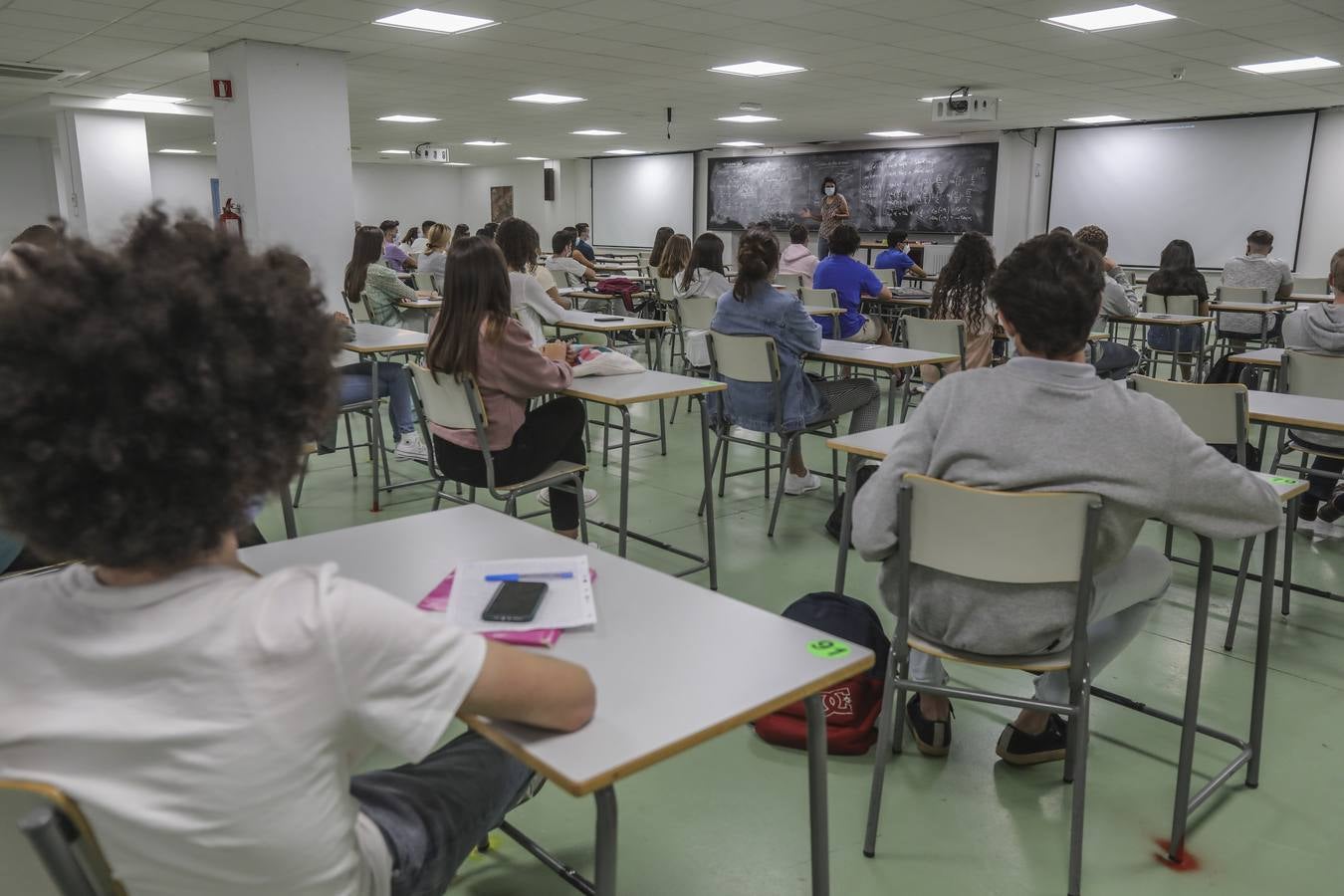 Inicio del curso de la Escuela Superior de Ingeniería de Sevilla, en imágenes