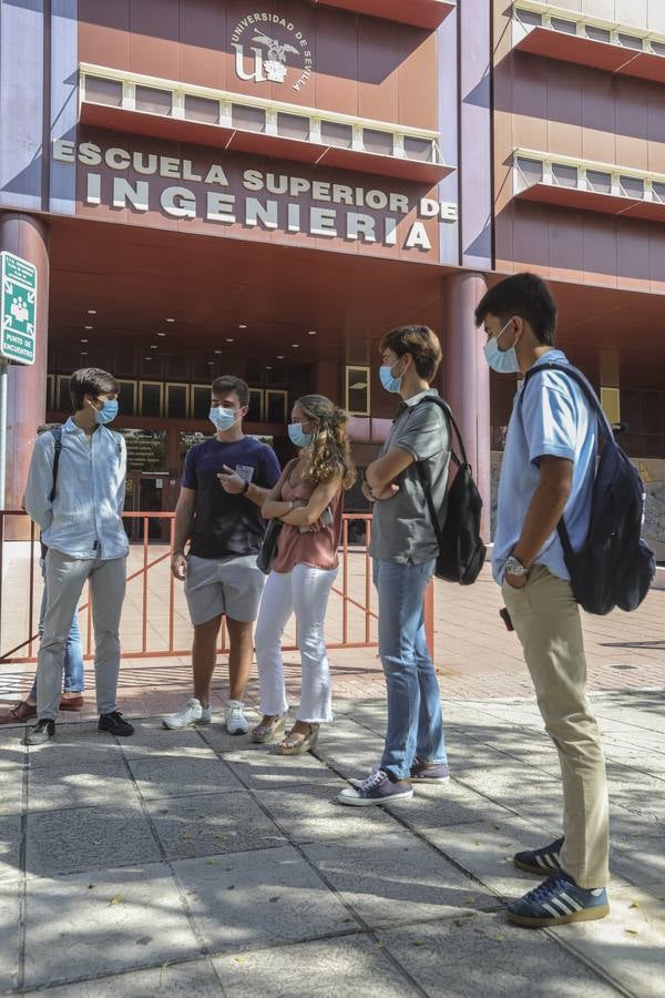 Inicio del curso de la Escuela Superior de Ingeniería de Sevilla, en imágenes