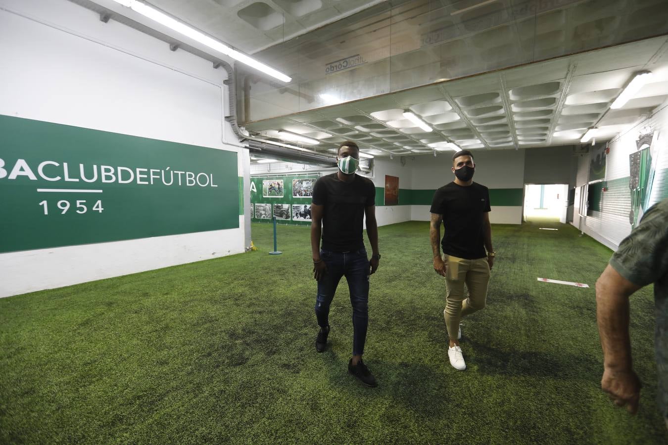 La presentación de Traoré y Álex Robles en el Córdoba CF, en imágenes