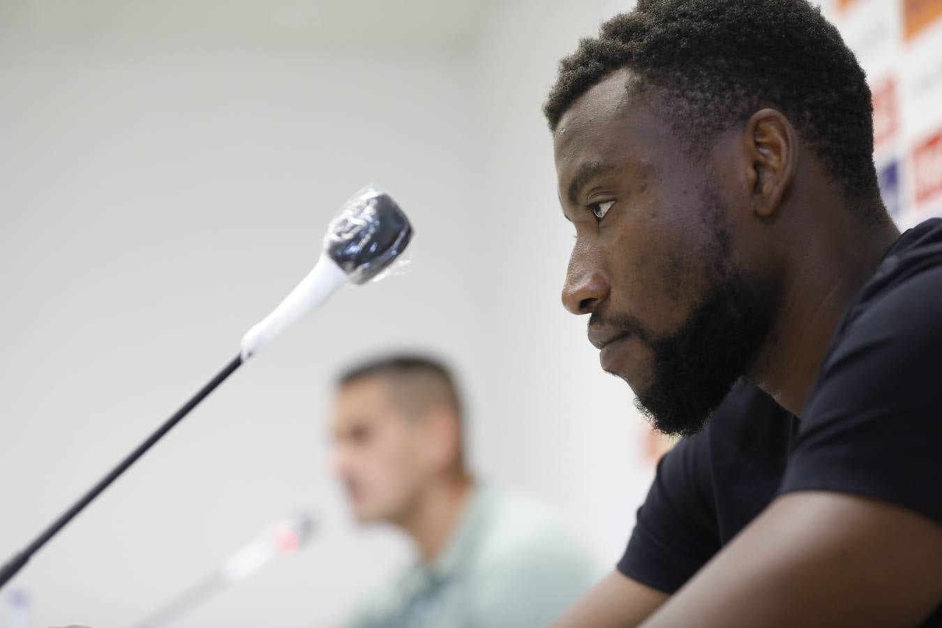 La presentación de Traoré y Álex Robles en el Córdoba CF, en imágenes