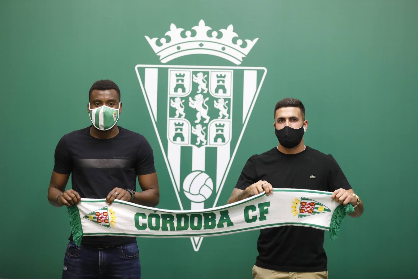 La presentación de Traoré y Álex Robles en el Córdoba CF, en imágenes