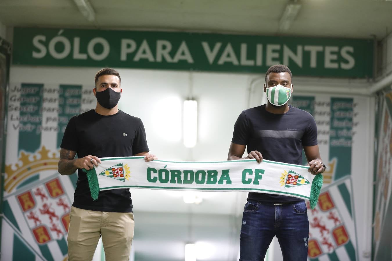 La presentación de Traoré y Álex Robles en el Córdoba CF, en imágenes