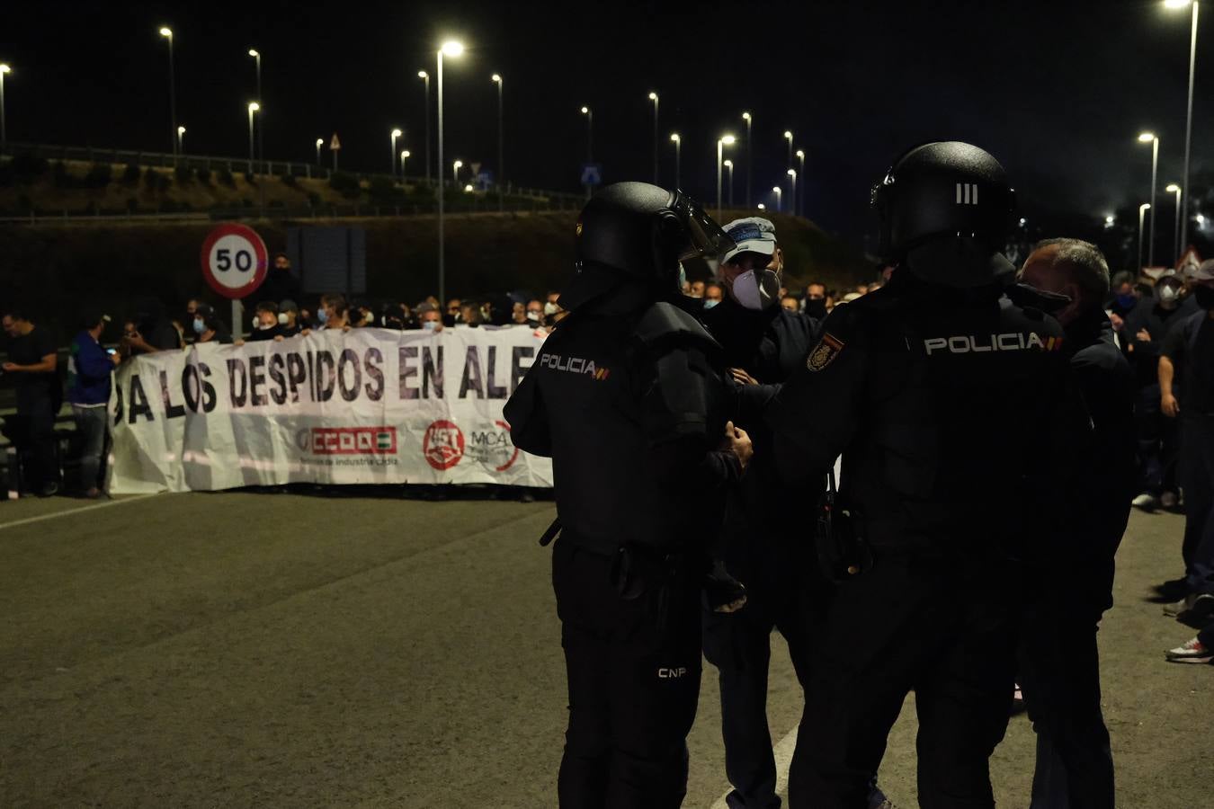 Tercer día de huelga de los trabajadores de Alestis en Cádiz