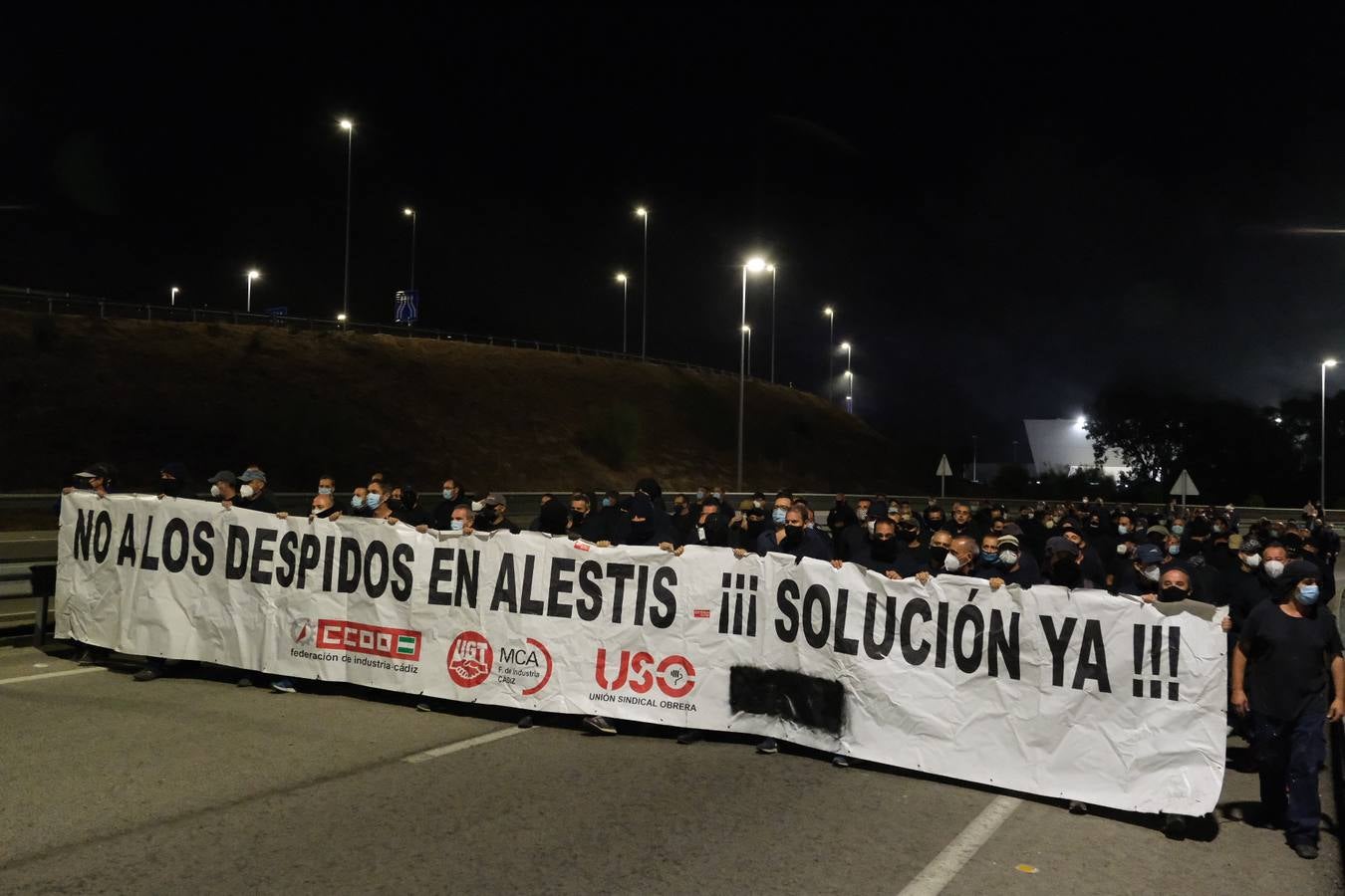 Tercer día de huelga de los trabajadores de Alestis en Cádiz