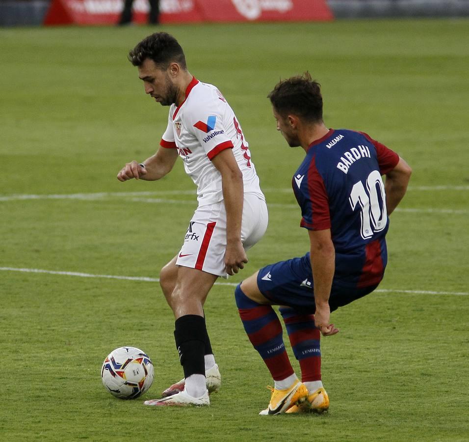 Las mejores imágenes del encuentro entre el Sevilla F.C. y el Levante U.D.