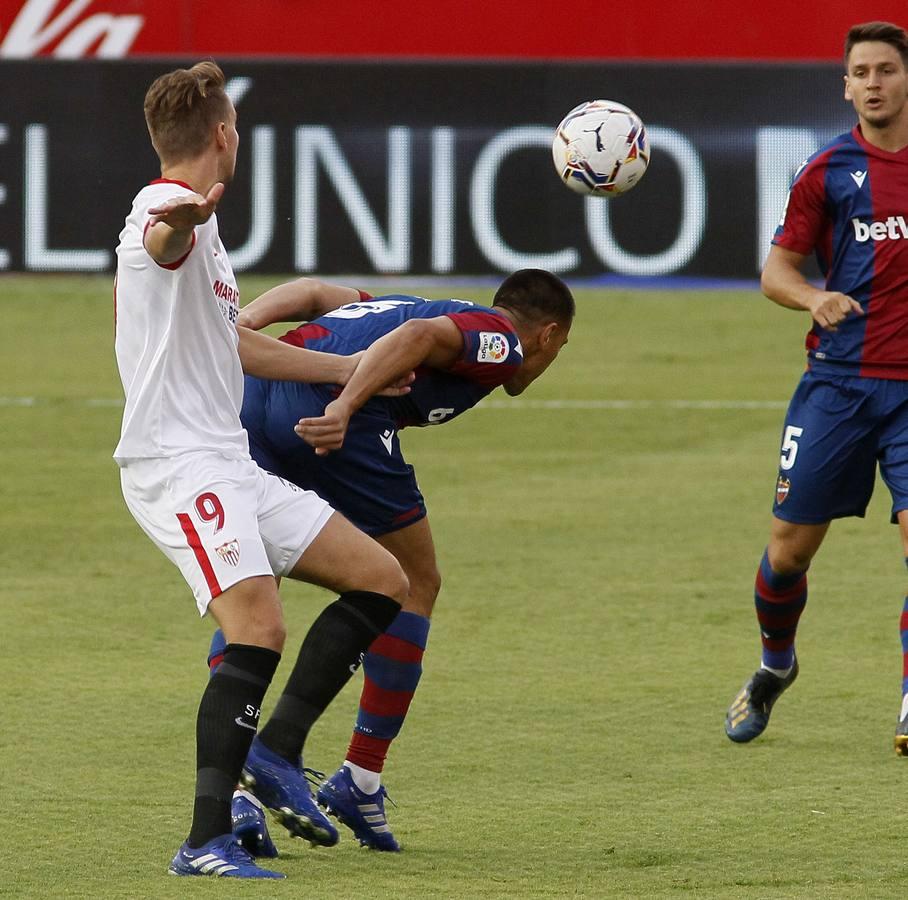 Las mejores imágenes del encuentro entre el Sevilla F.C. y el Levante U.D.