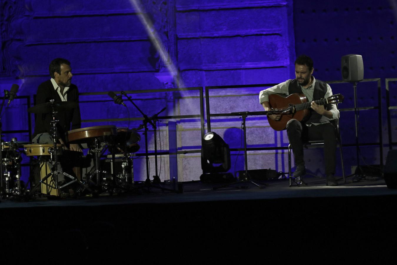 La guitarra de Dani de Morón resuena en la Bienal de Sevilla