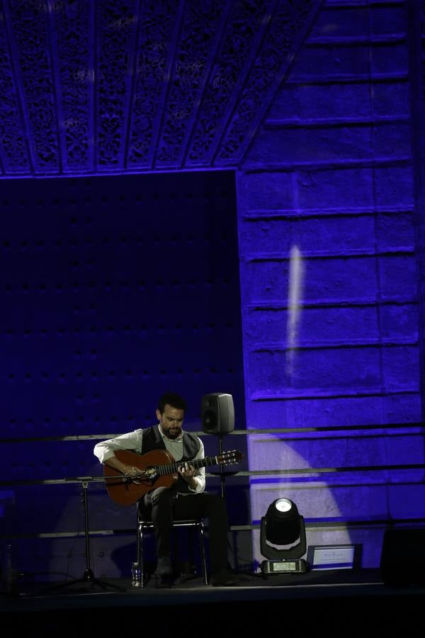 La guitarra de Dani de Morón resuena en la Bienal de Sevilla