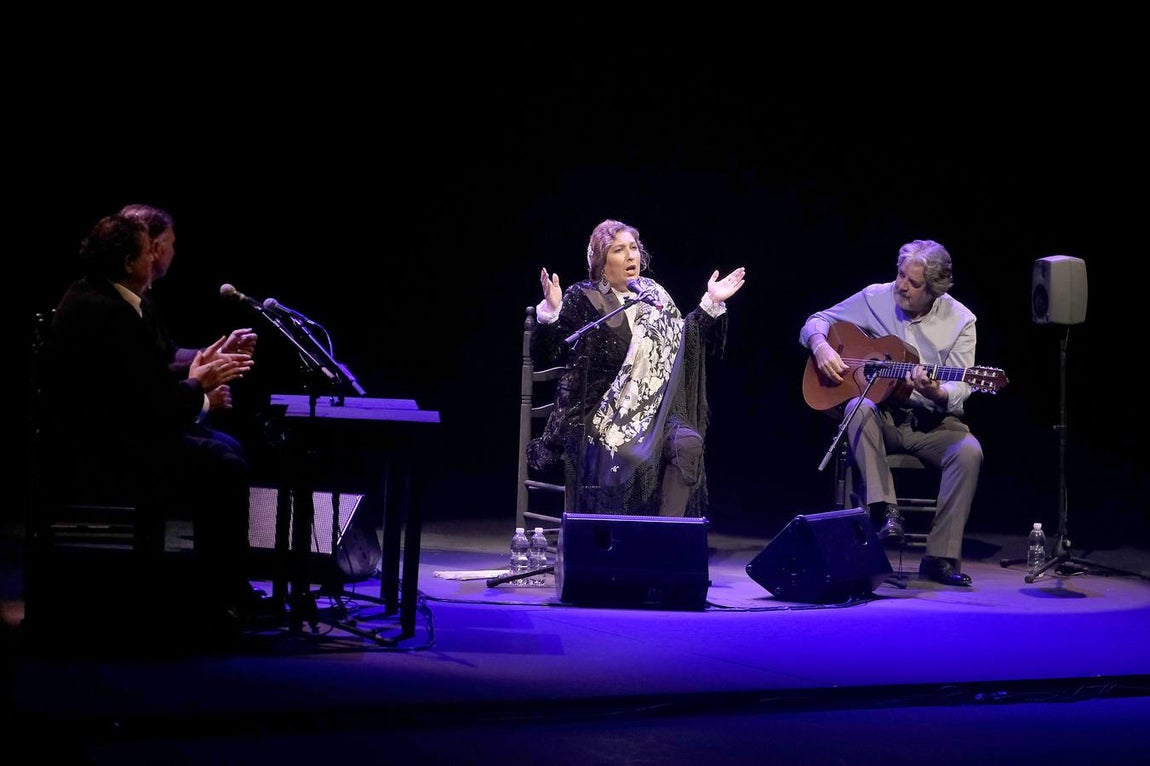 Estrella Morente y Rafael Riqueni ponen el broche de oro a la Bienal
