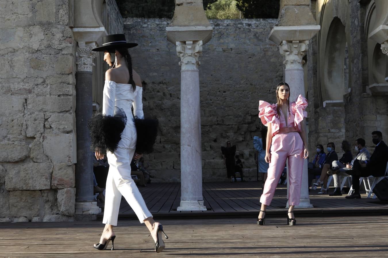 En imágenes, el inicio en Medina Azahara de la Semana de la Moda de Andalucía