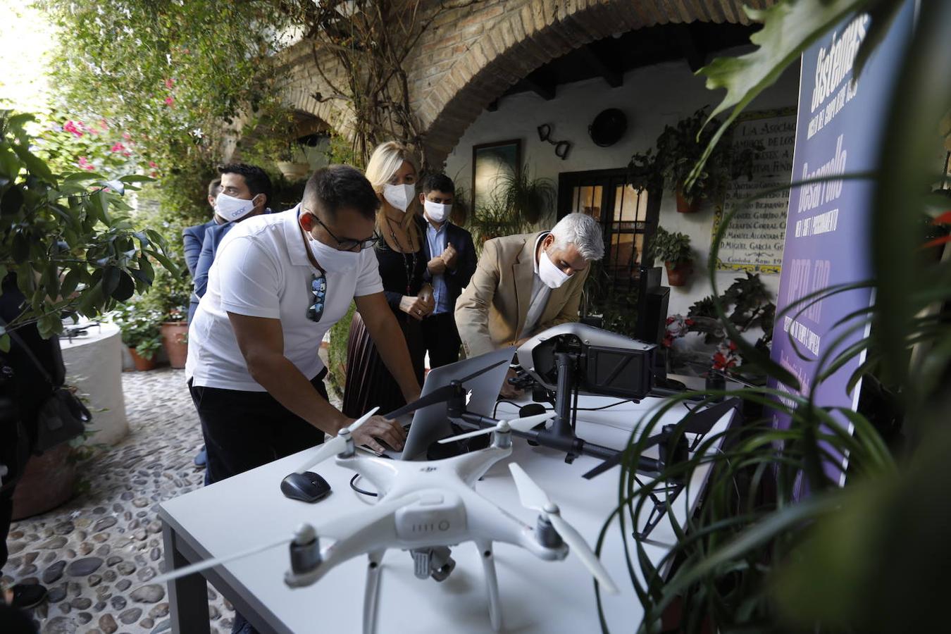 Patios de Córdoba | La presentación de los avances tecnológicos, en imágenes