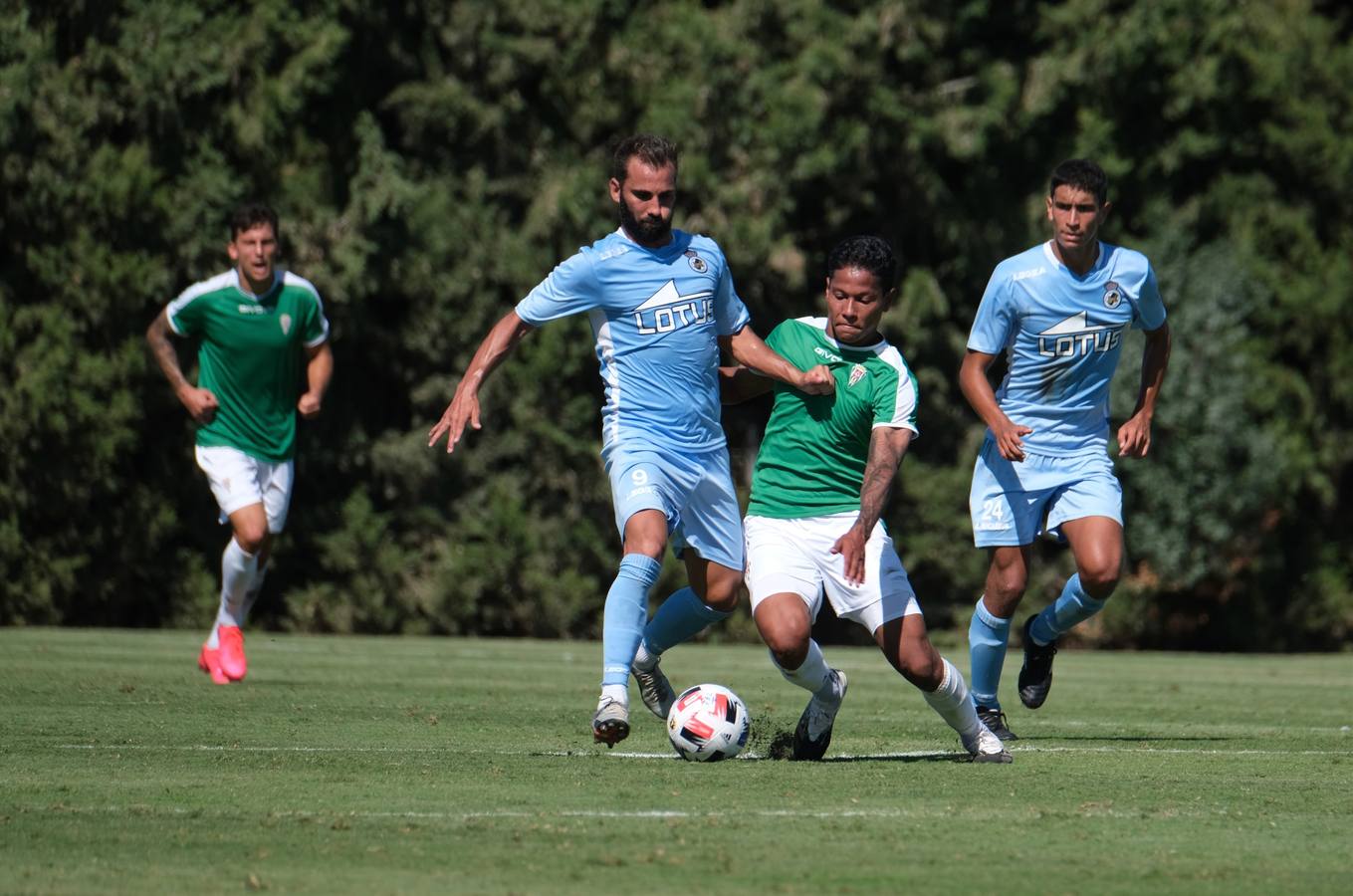 El Córdoba CF-Linense en Montecastillo, en imágenes