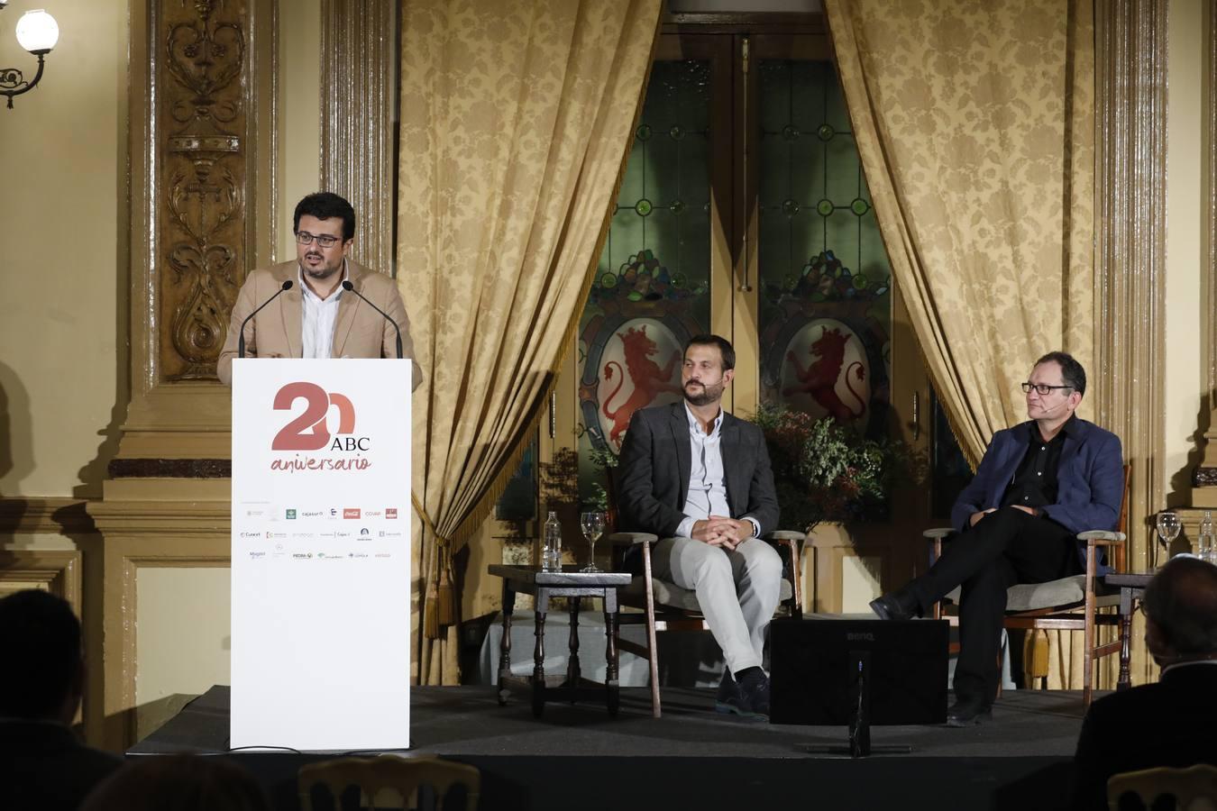 20 aniversario ABC Córdoba, el debate sobre humor gráfico en imágenes