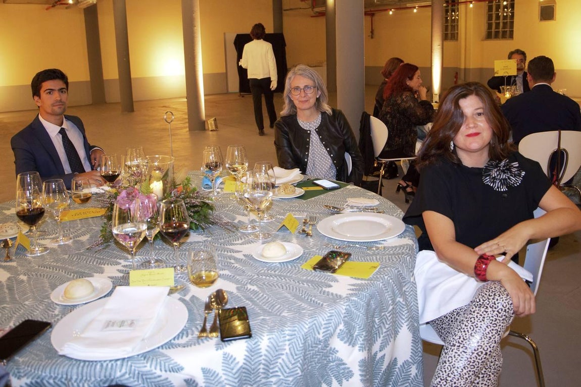 Luis Ybarra Ramírez, Celia Díaz Rodríguez y Marta Parias Soto