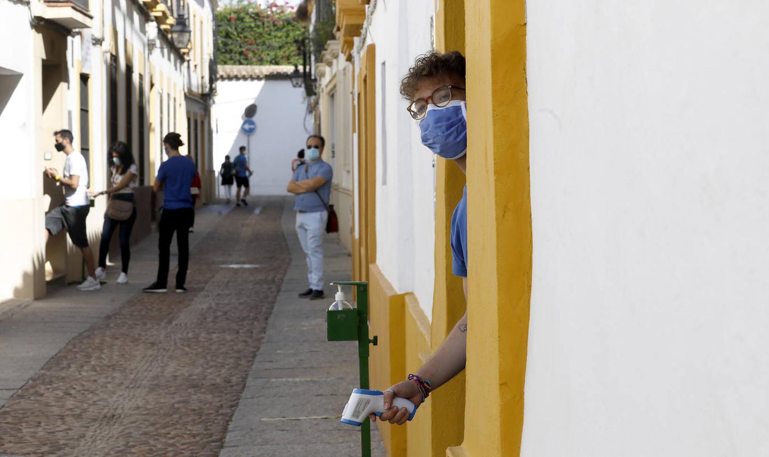 Patios Córdoba 2020 | La labor de los controladores y propietarios, en imágenes