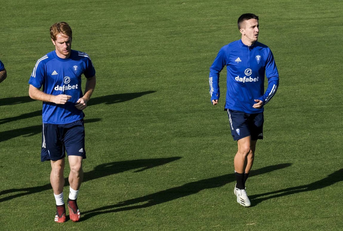 Fotos: Las nuevas caras del Cádiz CF de Primera en entrenamiento