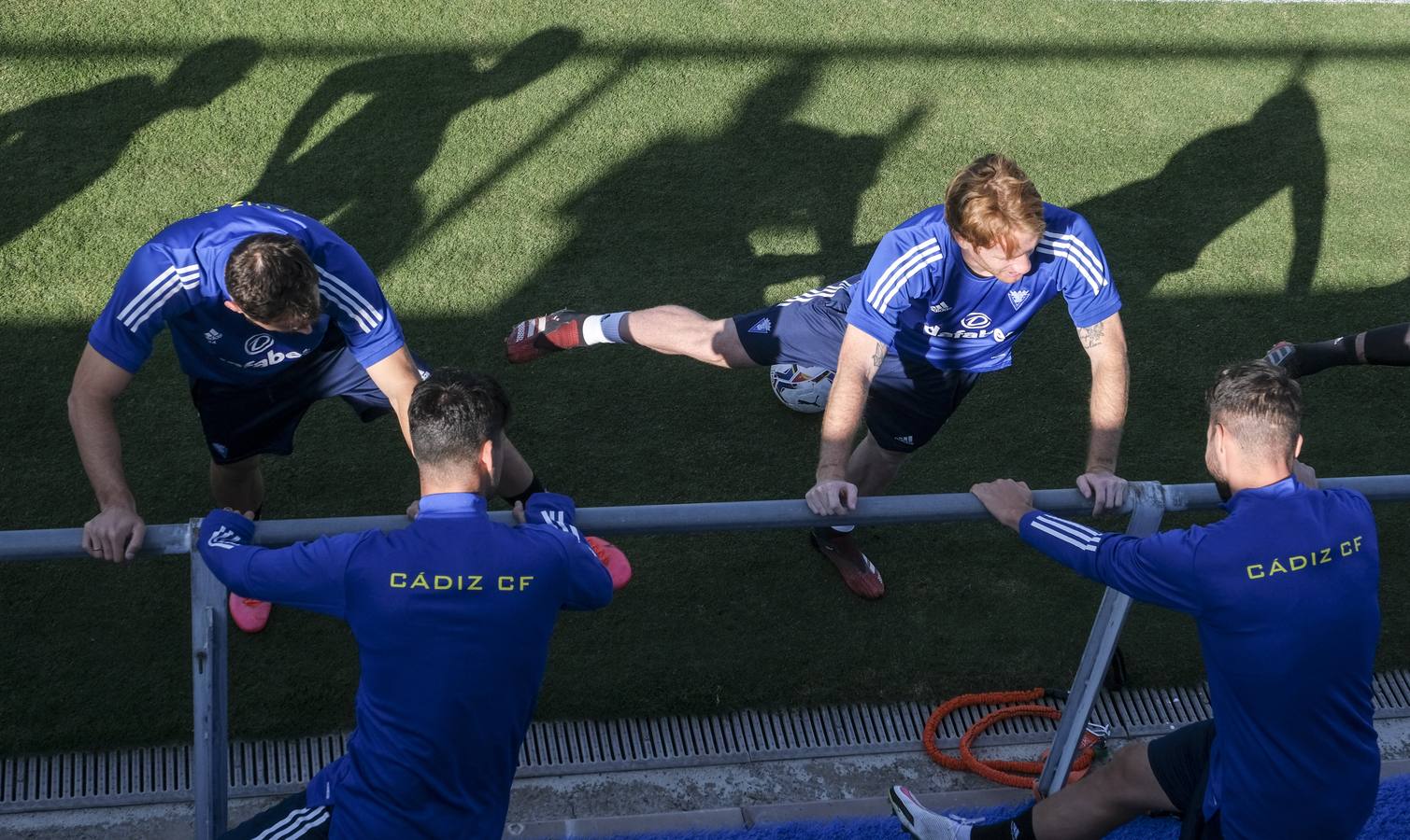 Fotos: Las nuevas caras del Cádiz CF de Primera en entrenamiento