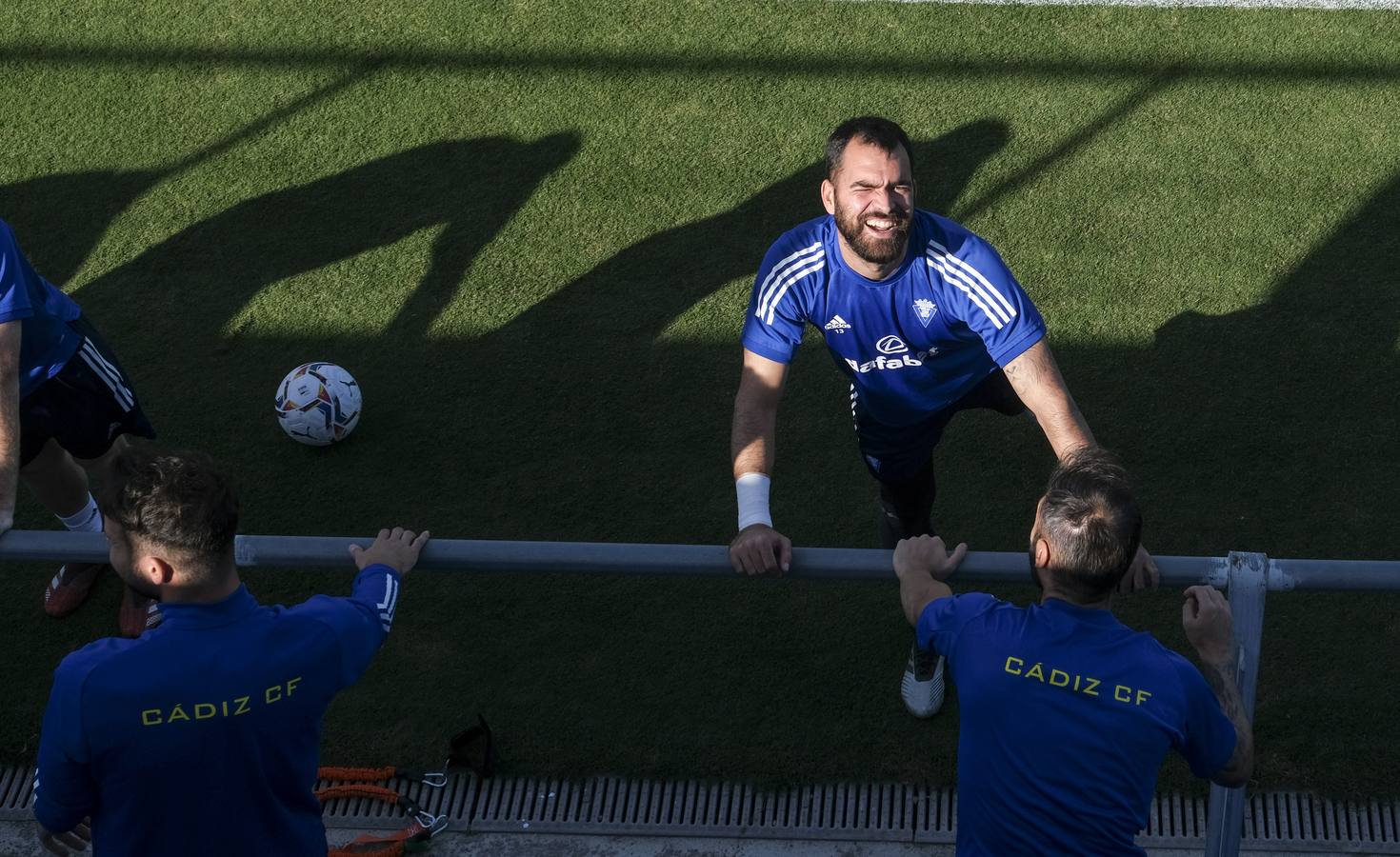 Fotos: Las nuevas caras del Cádiz CF de Primera en entrenamiento