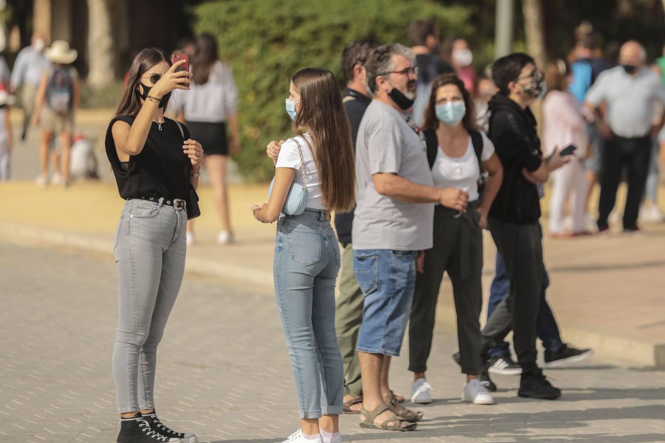 En imágenes, turistas en el centro de Sevilla durante este puente