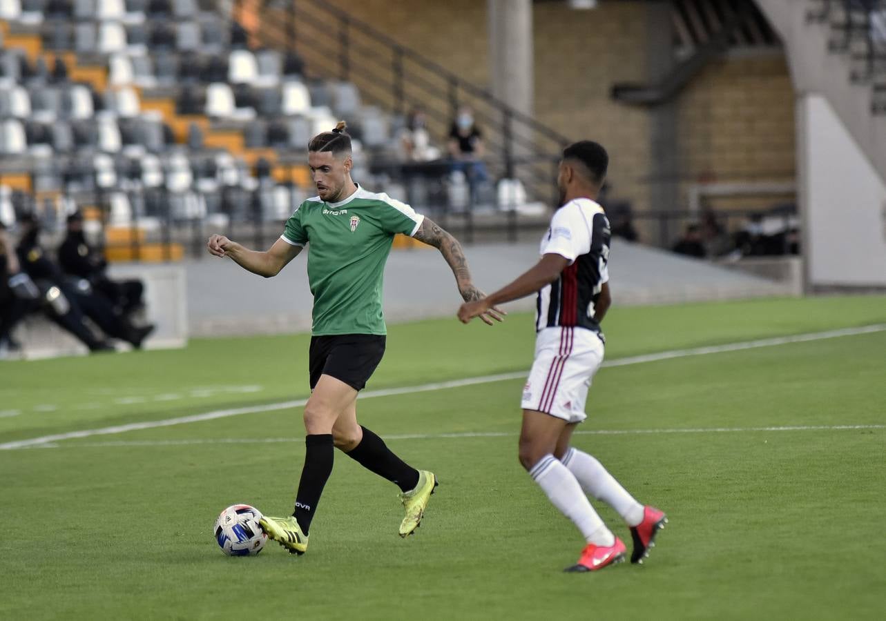 La derrota del Córdoba CF en Badajoz, en imágenes