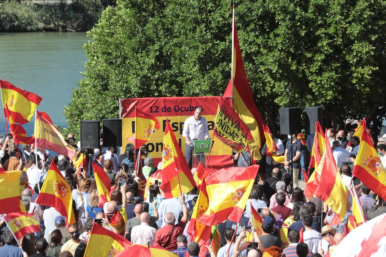 En imágenes, el acto convocado este lunes por Vox en Sevilla