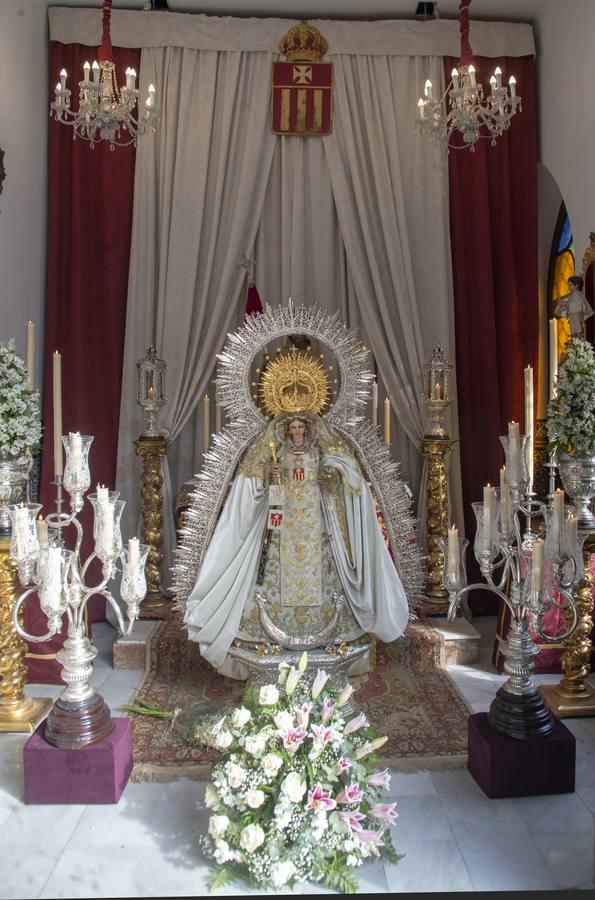 Los «besamanos del puente del Pilar