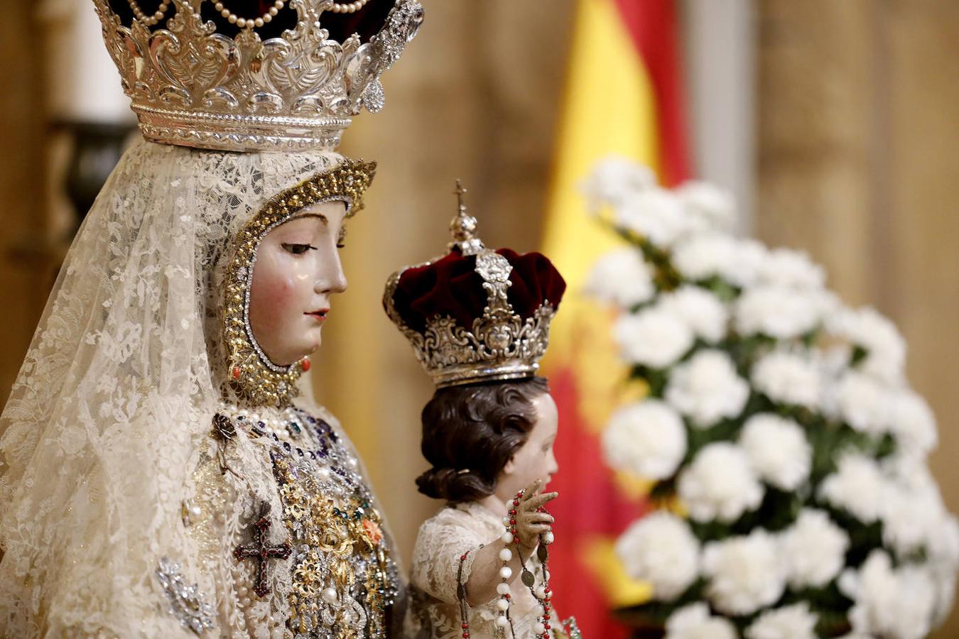 La visita a la Virgen de los Remedios de Córdoba en martes y 13, en imágenes