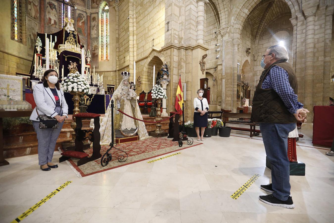 La visita a la Virgen de los Remedios de Córdoba en martes y 13, en imágenes