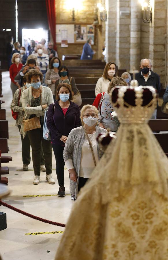 La visita a la Virgen de los Remedios de Córdoba en martes y 13, en imágenes