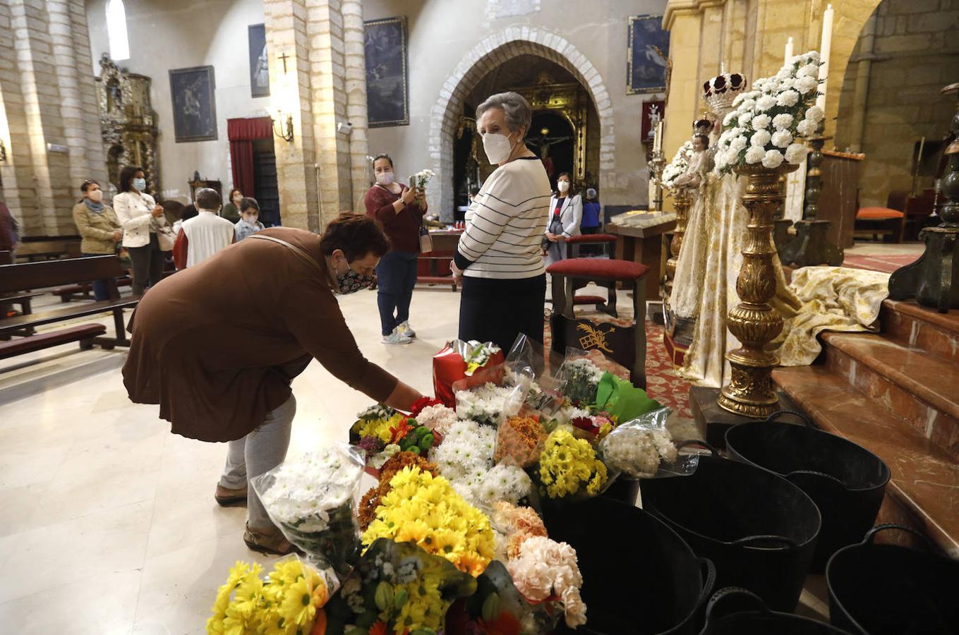 La visita a la Virgen de los Remedios de Córdoba en martes y 13, en imágenes