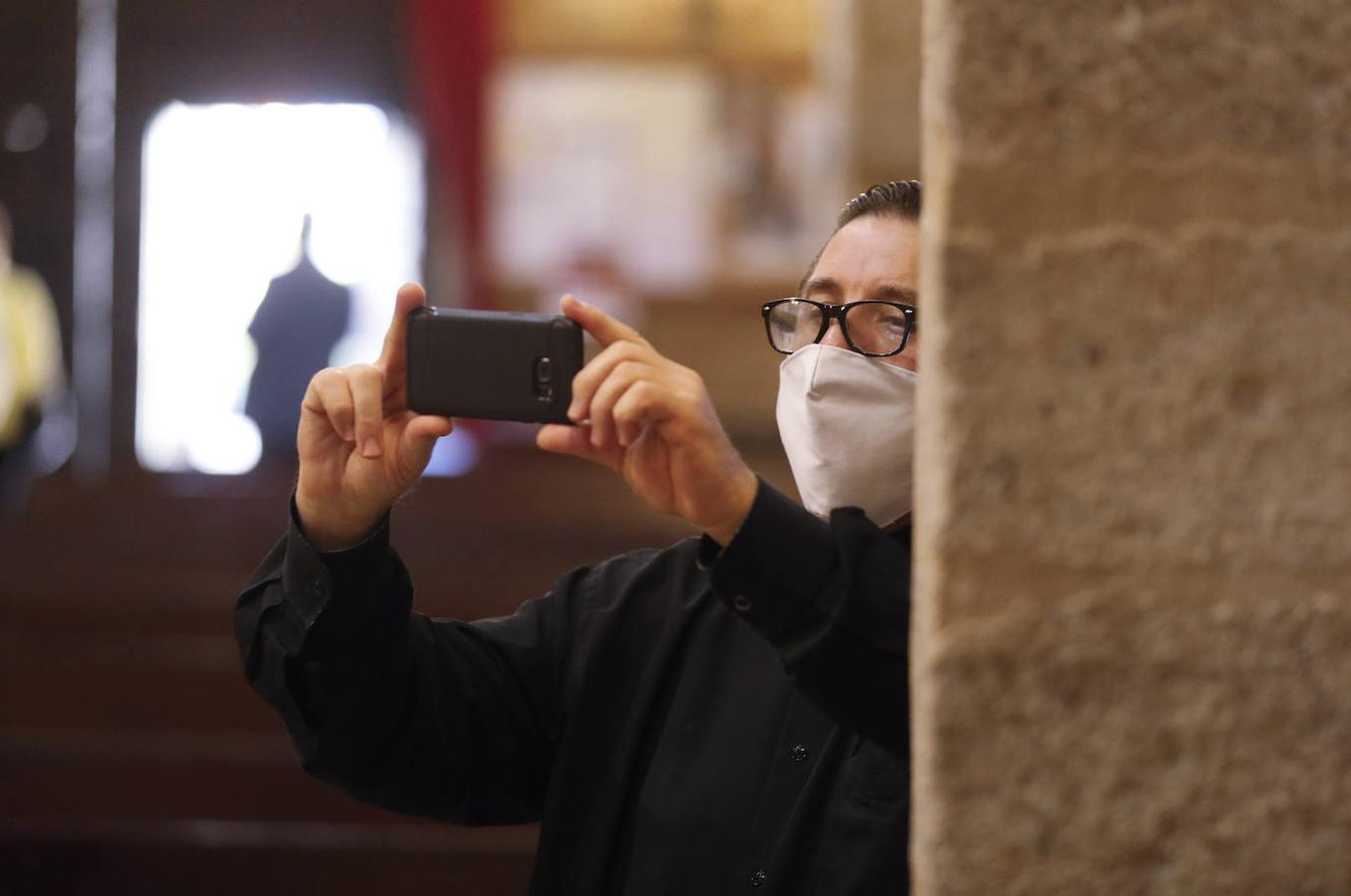 La visita a la Virgen de los Remedios de Córdoba en martes y 13, en imágenes