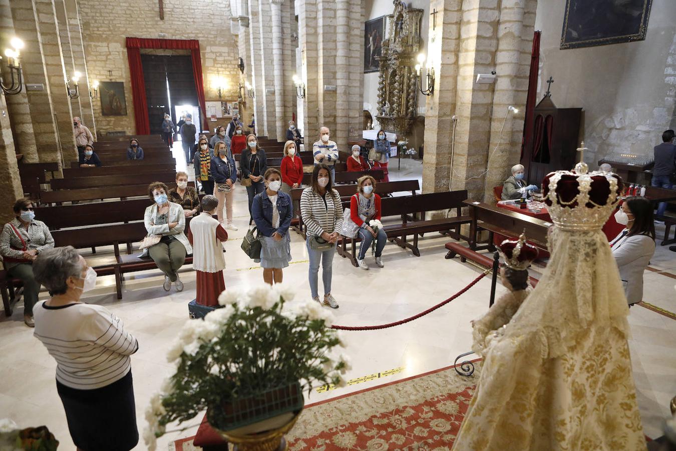 La visita a la Virgen de los Remedios de Córdoba en martes y 13, en imágenes