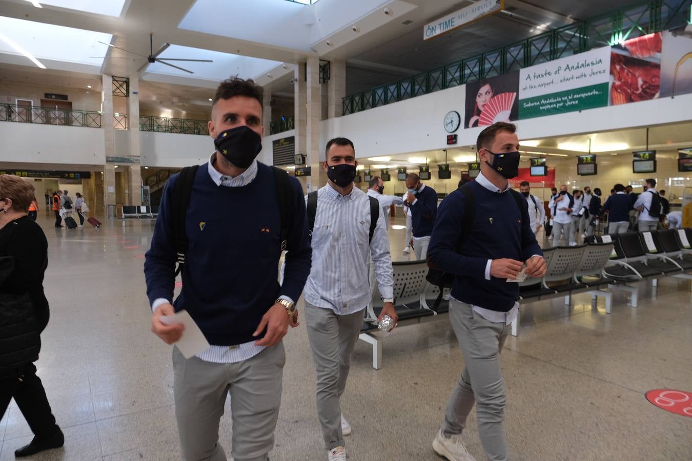 FOTOS: Así ha viajado el Cádiz CF hacia Madrid