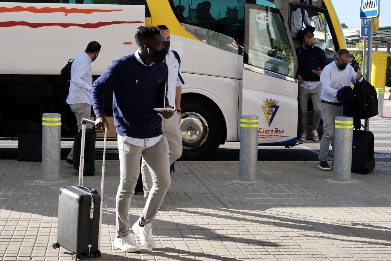 FOTOS: Así ha viajado el Cádiz CF hacia Madrid