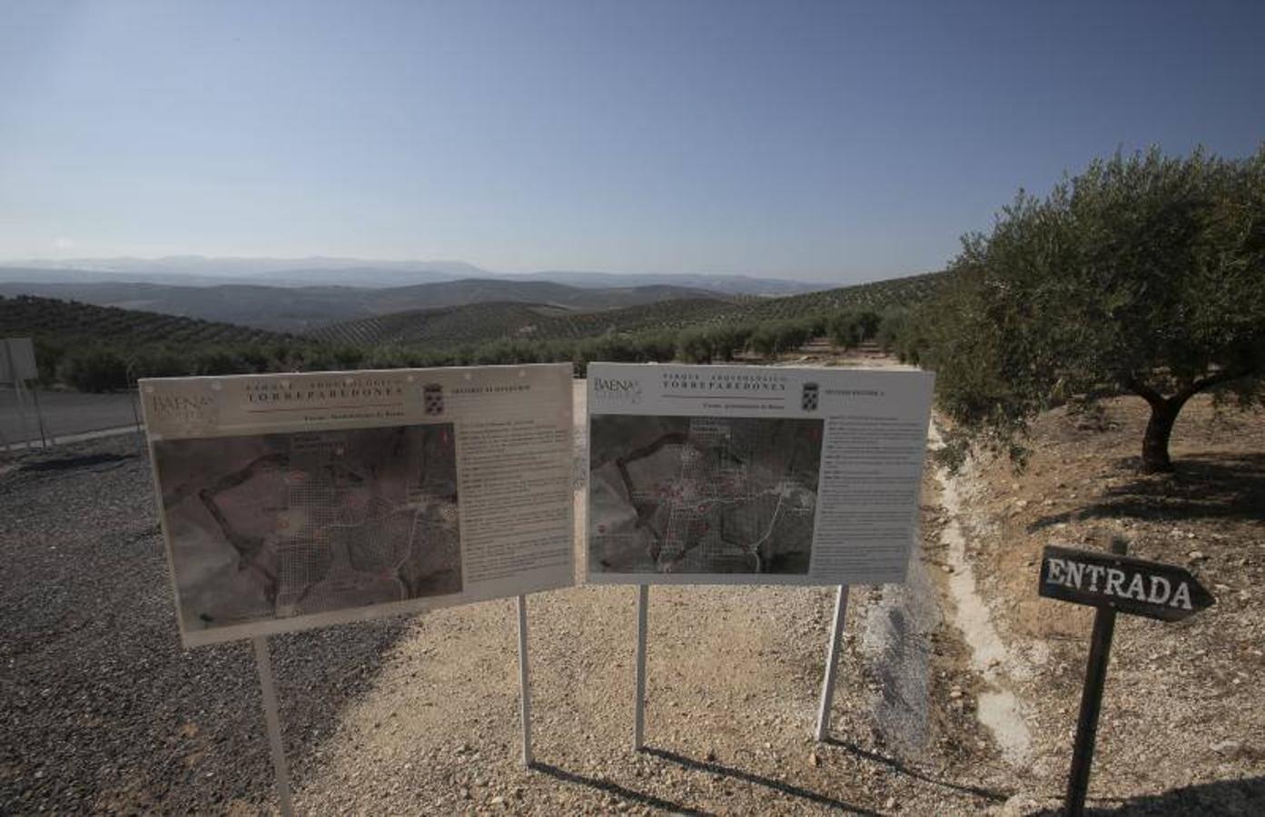 El yacimiento arqueológico de Torreparedones de Baena, en imágenes