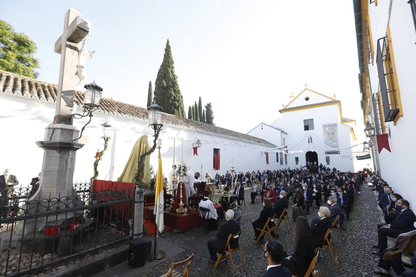 El rosario de la Virgen de la Paz y Esperanza de Córdoba, en imágenes