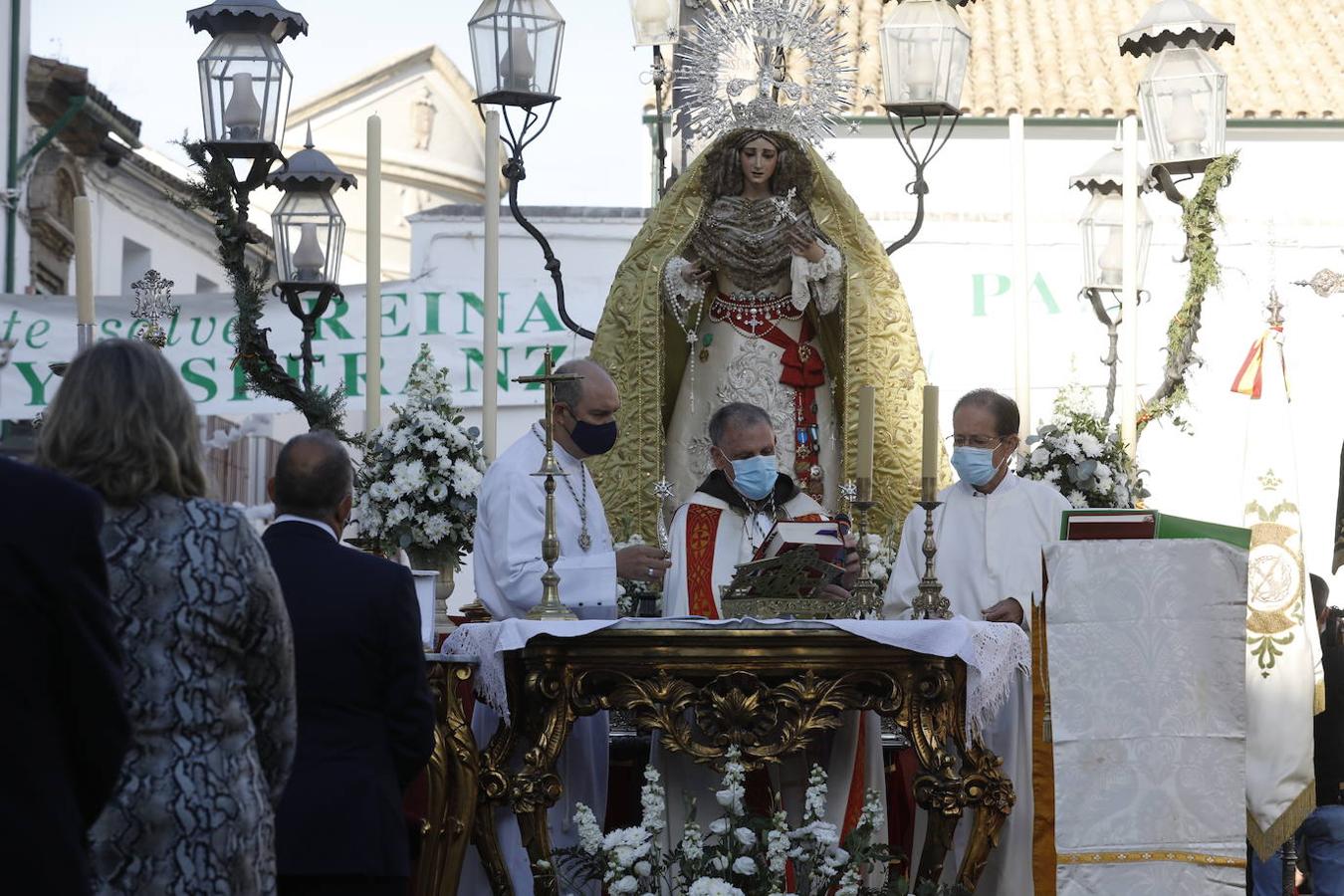 El rosario de la Virgen de la Paz y Esperanza de Córdoba, en imágenes