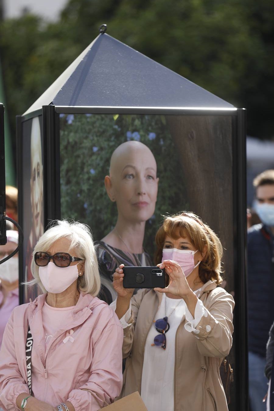 El día contra el cáncer de mama en Córdoba, en imágenes