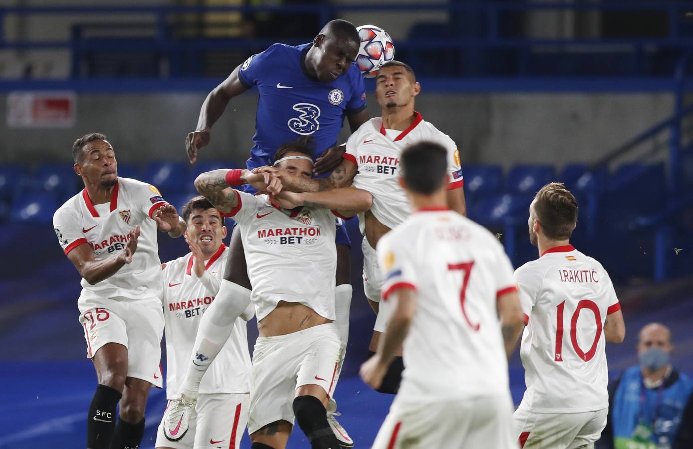 En imágenes, el Chelsea-Sevilla desde Stamford Bridge